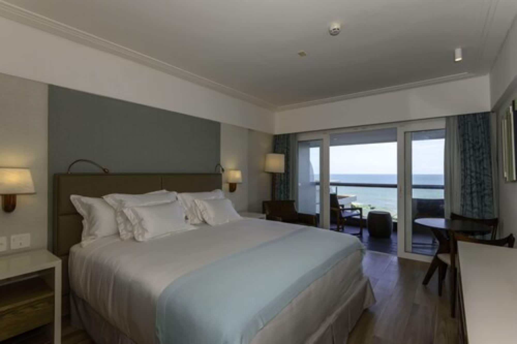 Vogal Luxury Beach Hotel & Spa Natal Buitenkant foto A room at the hotel